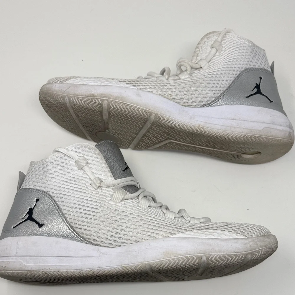 Jordan Reveal ‘Metallic Silver’ Shoes